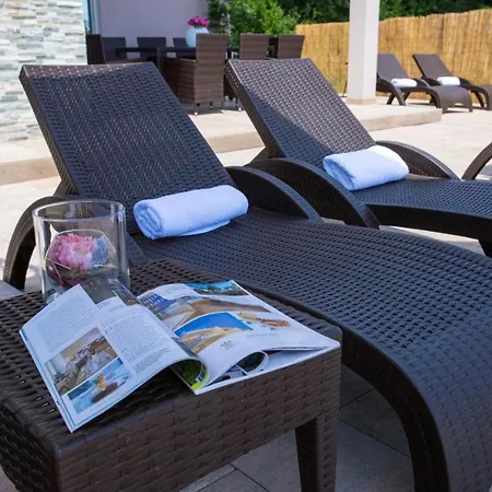 Isabella * Опатия